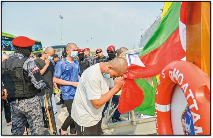 261002-Myanmar nationals from Malaysia-Online